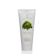 Massada Shea Butter Scrub 200 ml in tube met natuurlijke ingrediënten voor milde exfoliatie van droge huid.