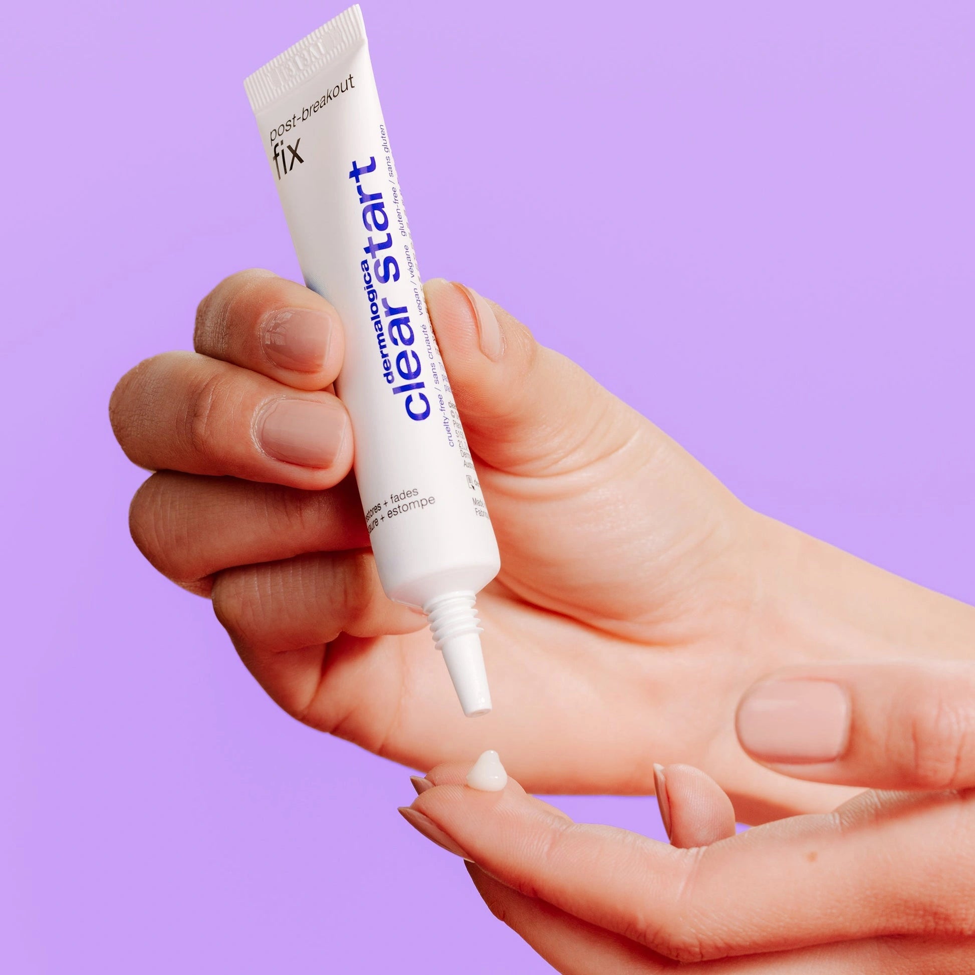 Dermalogica Post-Breakout Fix 15ml tube met hand voor een effectieve oplossing tegen donkere puistjesvlekken.