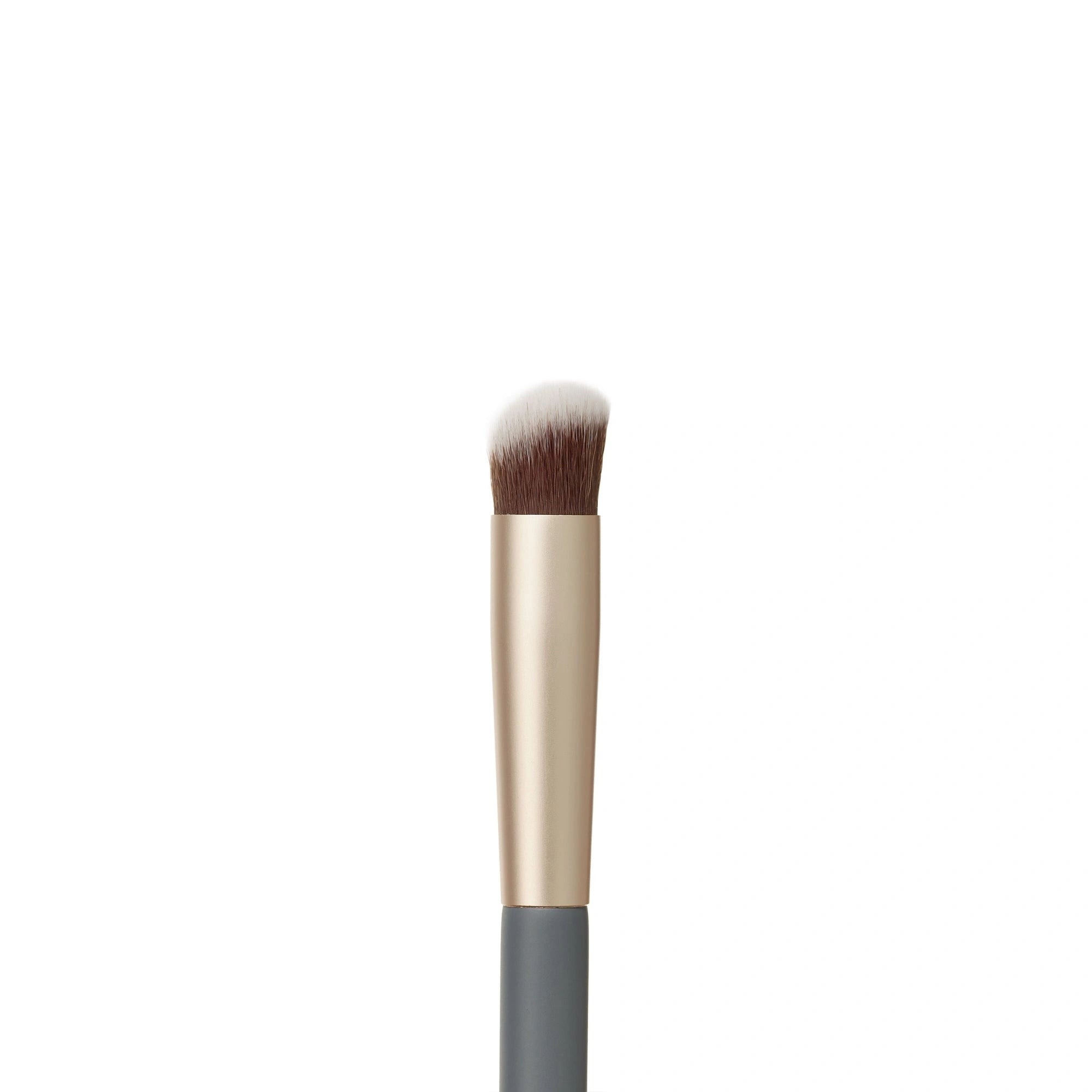 Jane Iredale Concealer Brush met vingertopcurve voor naadloze blending van concealer, ideaal voor gevoelige huid.