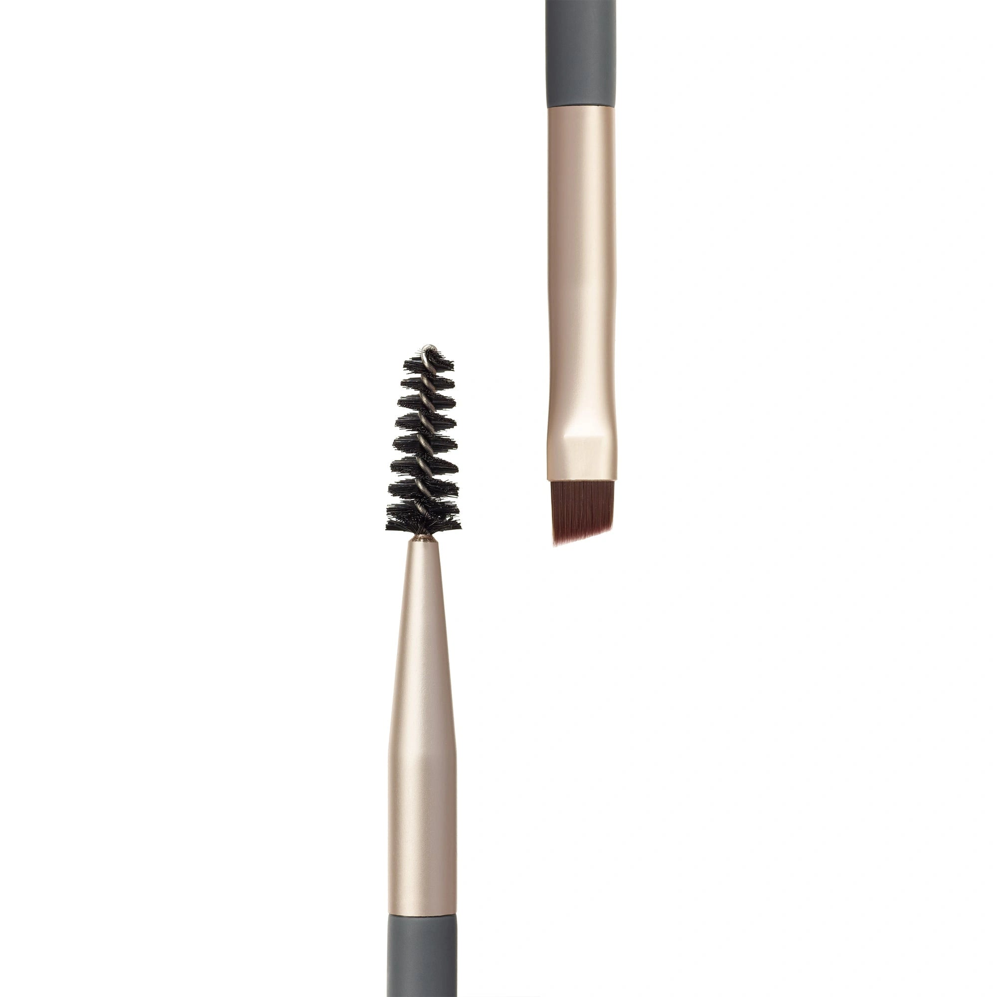 Jane Iredale Eye Brow Brush met dubbele zijde, hoekborstel en spoolie voor perfect gedefinieerde wenkbrauwen.