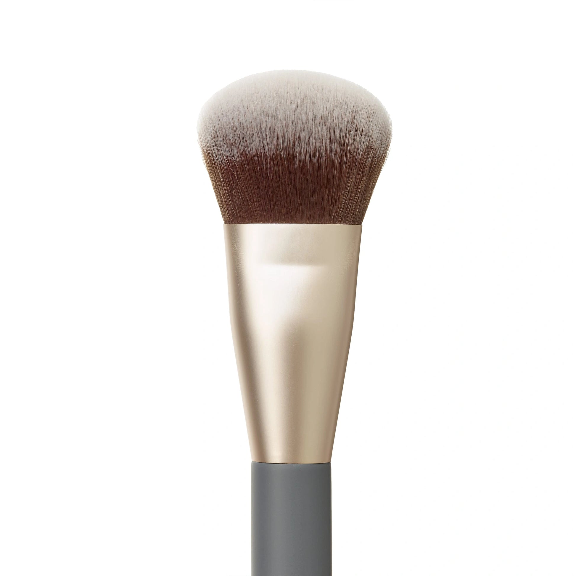 Jane Iredale Multiuse Blending Brush met gegradueerde vezels voor perfecte makeupapplicatie en blending.