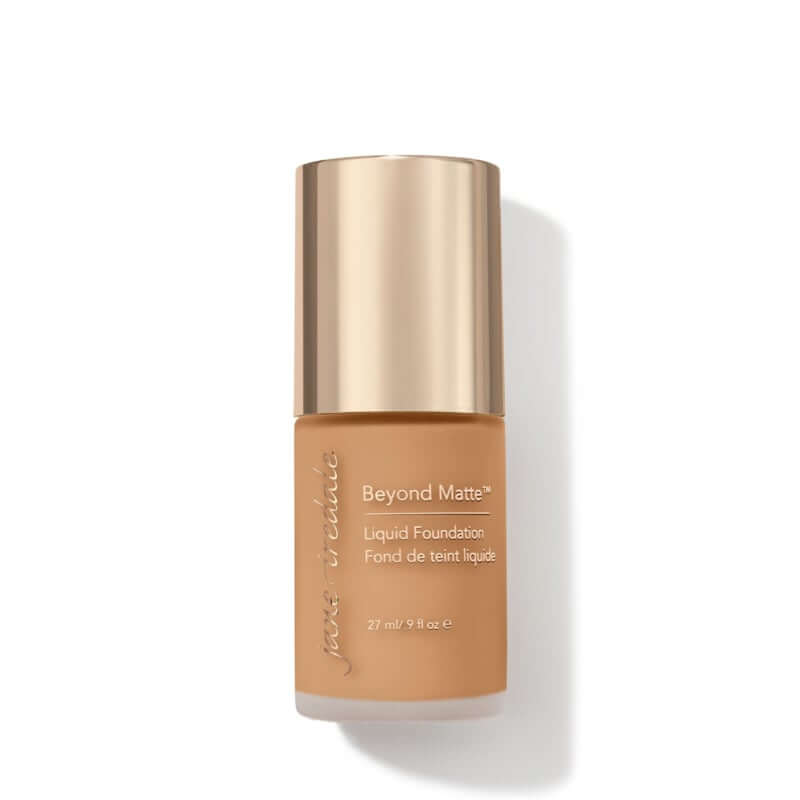 Jane Iredale - Beyond Matte™ Liquid Foundation 27ml - M12 27ml in verpakking met warme gele ondertonen voor een matte finish.