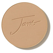 Jane Iredale - PurePressed Base Latte SPF20 Refill 9,9g in luxe verpakking met gemakkelijk op te bouwen dekking.