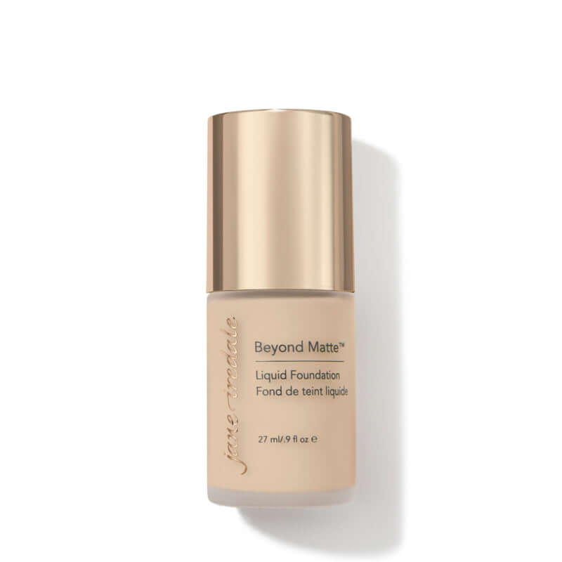 Jane Iredale - Beyond Matte™ Liquid Foundation 27ml - M5 in een luxe verpakking voor een natuurlijke matte finish.