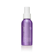 Jane Iredale Calming Lavender Hydration Spray 90ml in een paarse fles met ergonomische spuitdop voor kalmerende hydratatie.