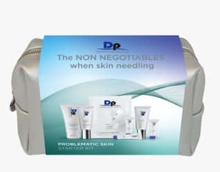 DP Dermaceuticals - Clear Skin Starter Kit met essentiële producten voor probleemhuid, gepresenteerd in zilveren tas.
