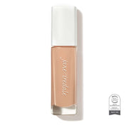 Skintuition SPF30 Radiance Boosting Liquid Foundation 26 Light 30ml, lichte vloeibare foundation in een stevige verpakking.
