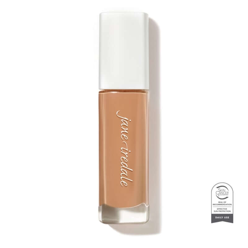 Skintuition SPF30 Radiance Boosting Liquid Foundation 40 Medium 30ml in een elegante flacon met natuurlijke kleur.