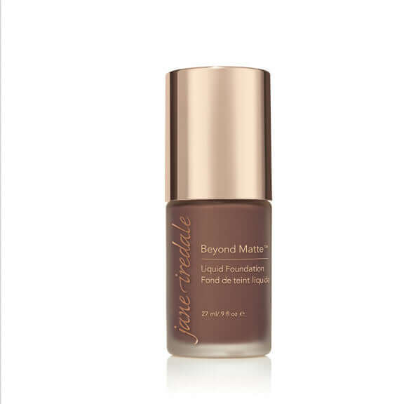 Jane Iredale - Beyond Matte™ Liquid Foundation 27ml - M18 27ml in rijke chocoladebruine kleur voor een matte finish.
