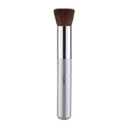 PUR - Chisel Brush met zachte synthetische haren voor moeiteloze poederapplicatie en perfecte dekking.