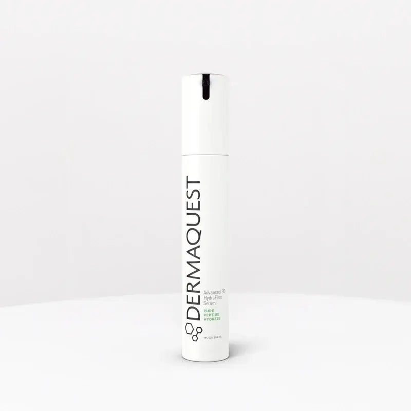 DermaQuest Advanced 3D HydraFirm Serum 29,6ml, verbeterde huidelasticiteit met hyaluronzuur en peptiden in stijlvolle verpakking.