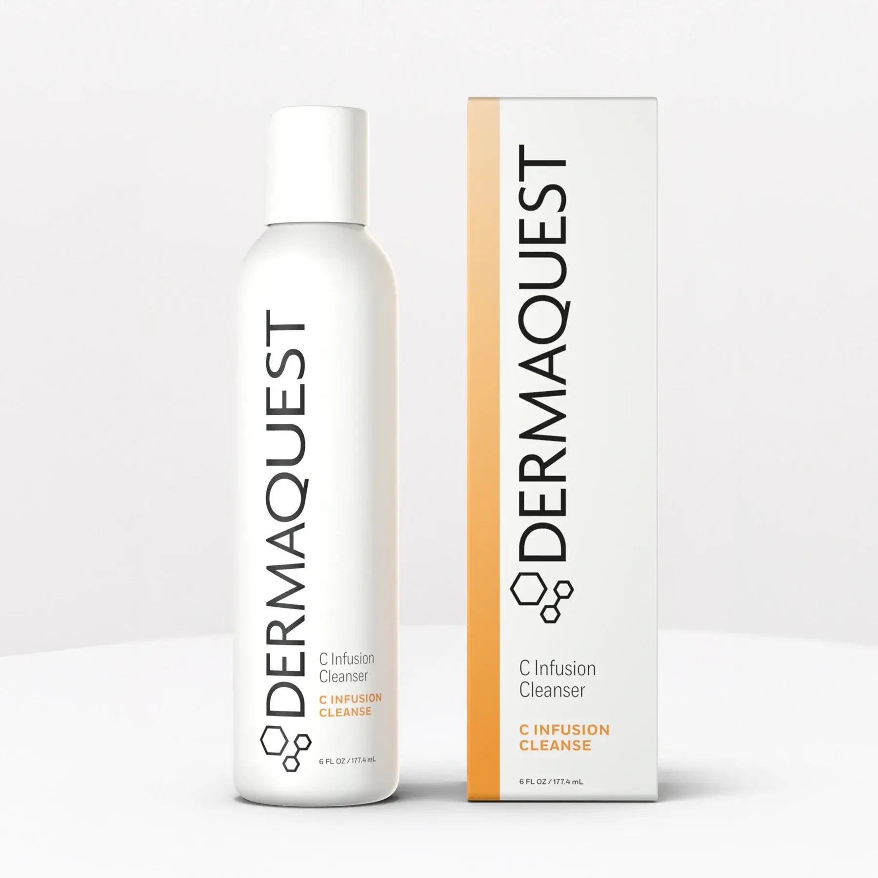 DermaQuest C Infusion Cleanser 177,4ml met witte fles en oranje verpakking voor stralende huidverzorging