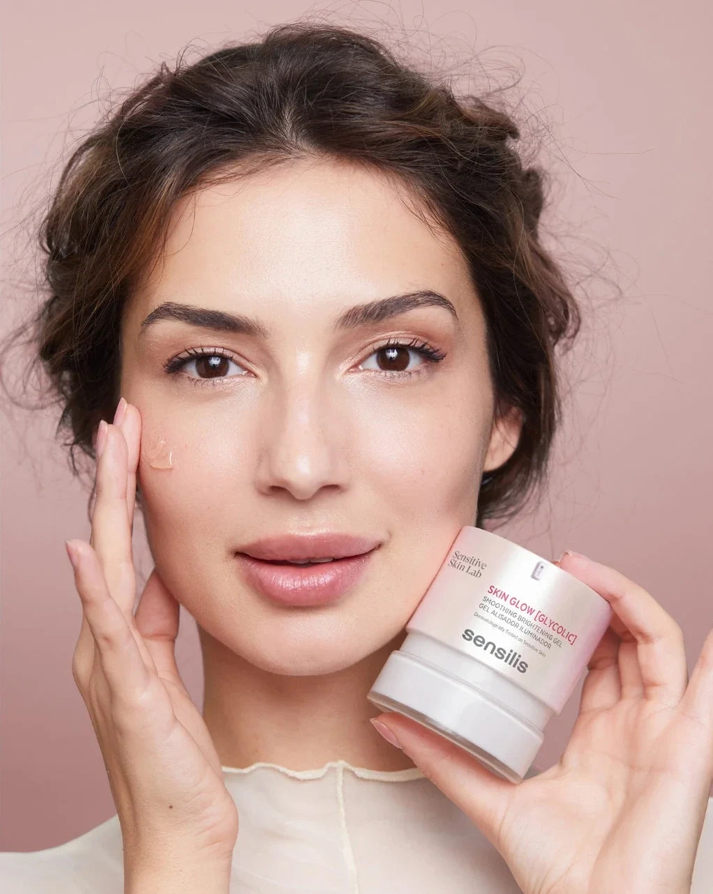 Sensilis Skin Glow Glycolic 50ml hoogglans nachtgel voor gevoelige huid, benadrukt stralende teint en gecontroleerde exfoliatie.