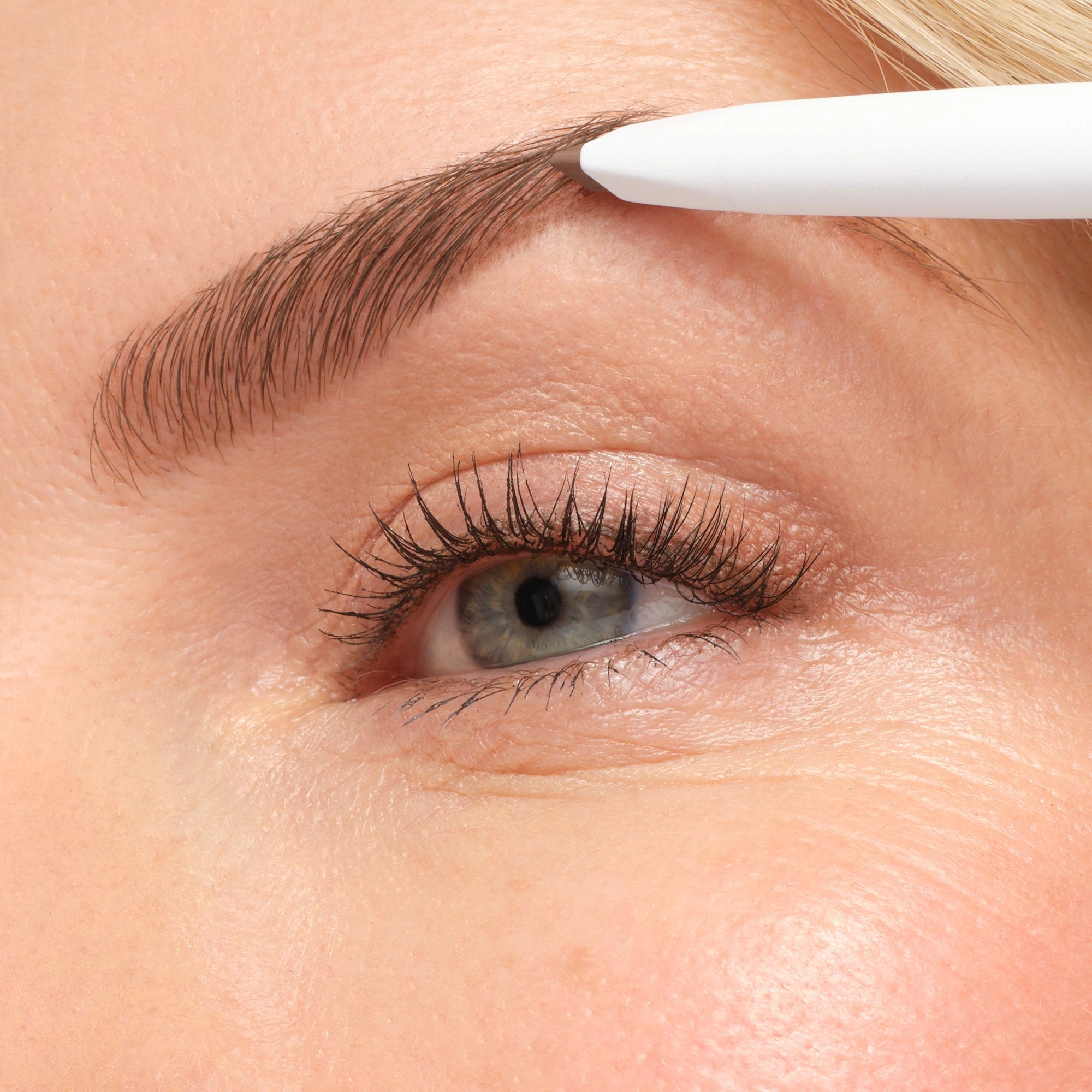 Jane Iredale PureBrow Shaping Pencil Medium Brown 0,23g