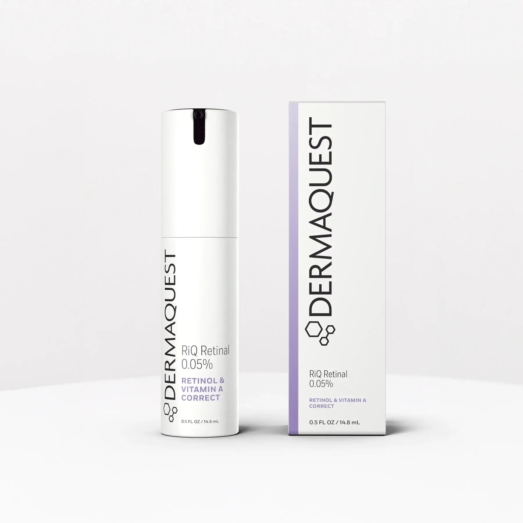 DermaQuest RiQ Retinal 0.05% 14,8ml serum voor gevoelige huid, effectieve anti-aging oplossing in stijlvolle verpakking.