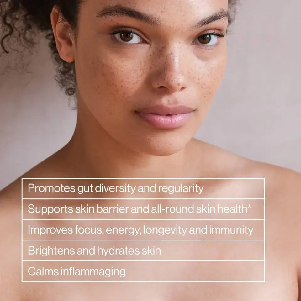 Skin Integrate 28 Biome Powder Advanced Nutrition Programme 150g, vrouw met gezonde huid, stralende teint, natuurlijk vocht.