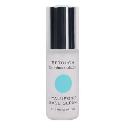 Intraceuticals Retouch Hyaluronic Base Serum 15ml in een witte flacon met blauwe details voor diepe hydratatie.