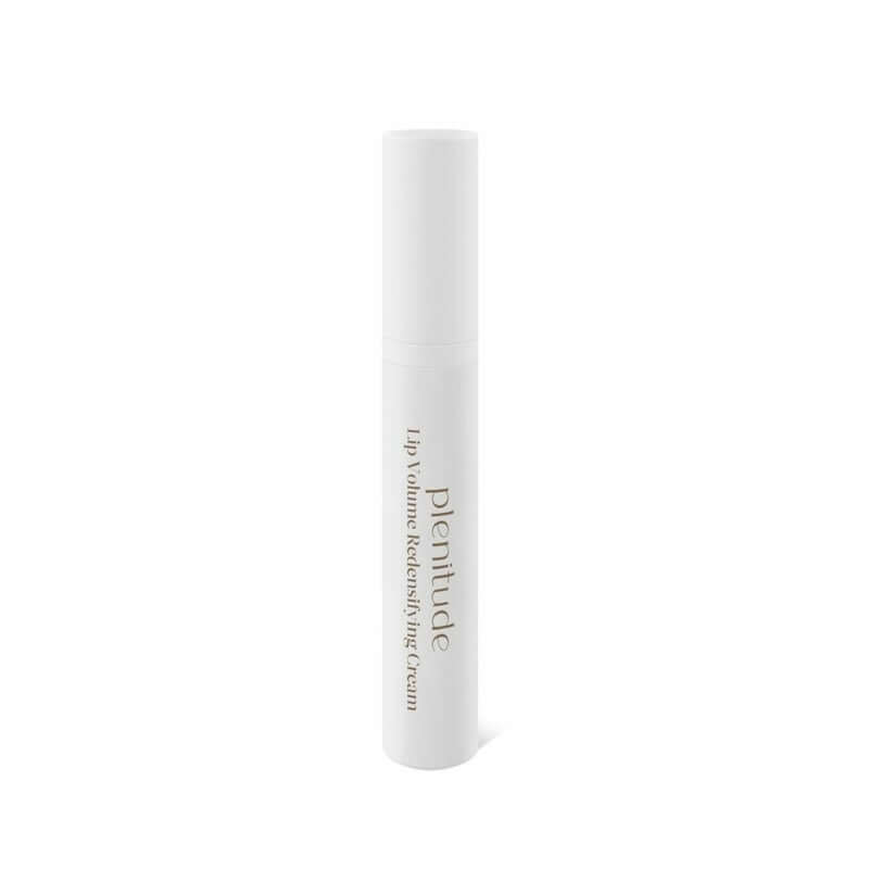 Massada Plenitude Lip Volume Redensifying Cream 15ml in een elegante tube voor vol en gehydrateerd lipvolume.