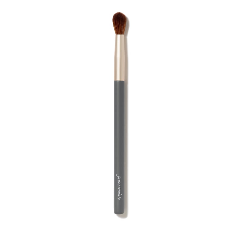 Jane Iredale - Crease Brush met zachte punt voor gecontroleerde toepassing van oogmake-up en teintproducten.