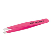 Tweezerman - Mini Slant Tweezer Neon Pink met scherpe kanten voor precisie en optimaal gebruik. Perfect voor ontharing.