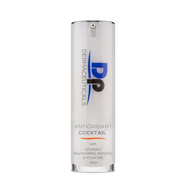 DP Dermaceuticals Antioxidant Cocktail 30ml in een stijlvolle verpakking met vitamine C voor huidverjonging en bescherming